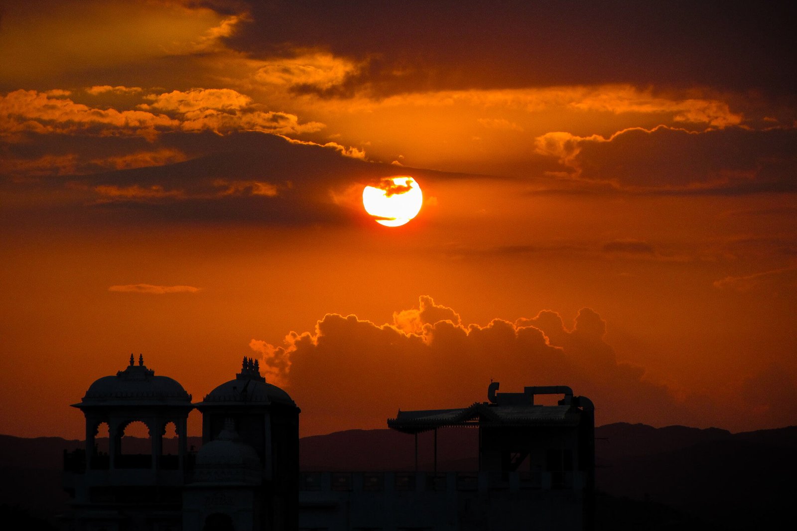 Sunset of wonders at Udaipur