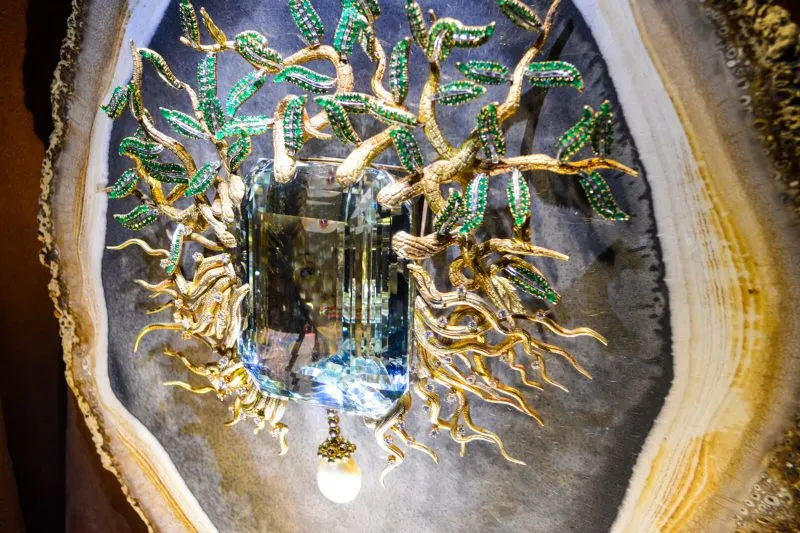Medusa jewel by Salvador Dali