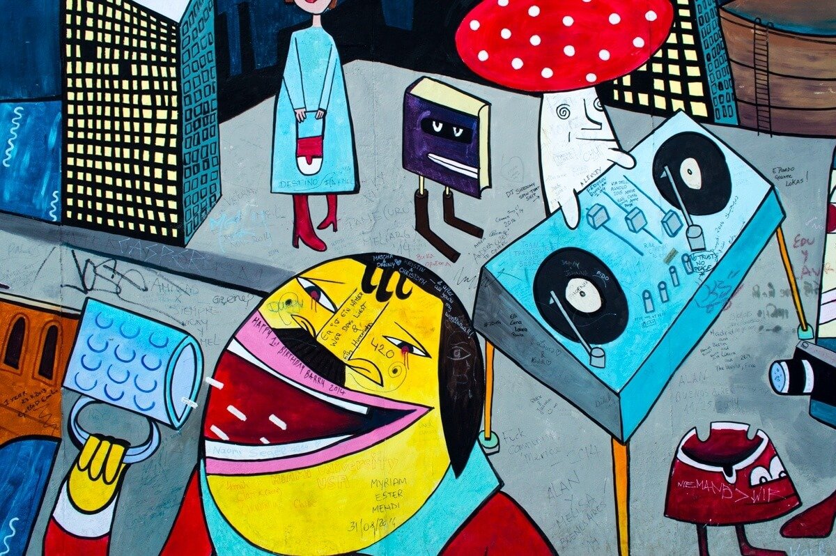 Street Art at the Berlin Wall 3
