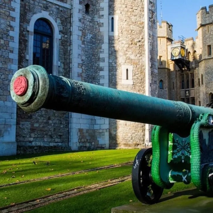 The cannons of the Tower of London