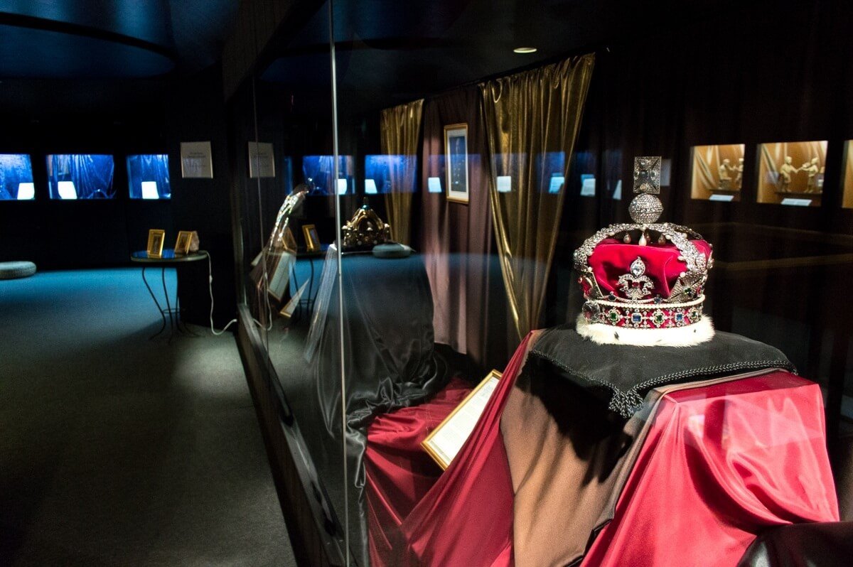 The Unfinished Finnish Crown