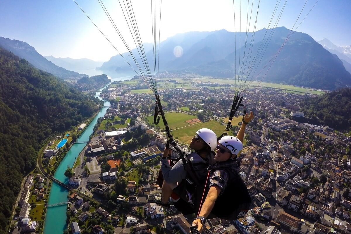paragliding in Interlaken