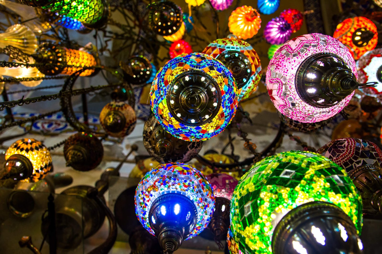 The lamps of Istanbul Grand Bazaar