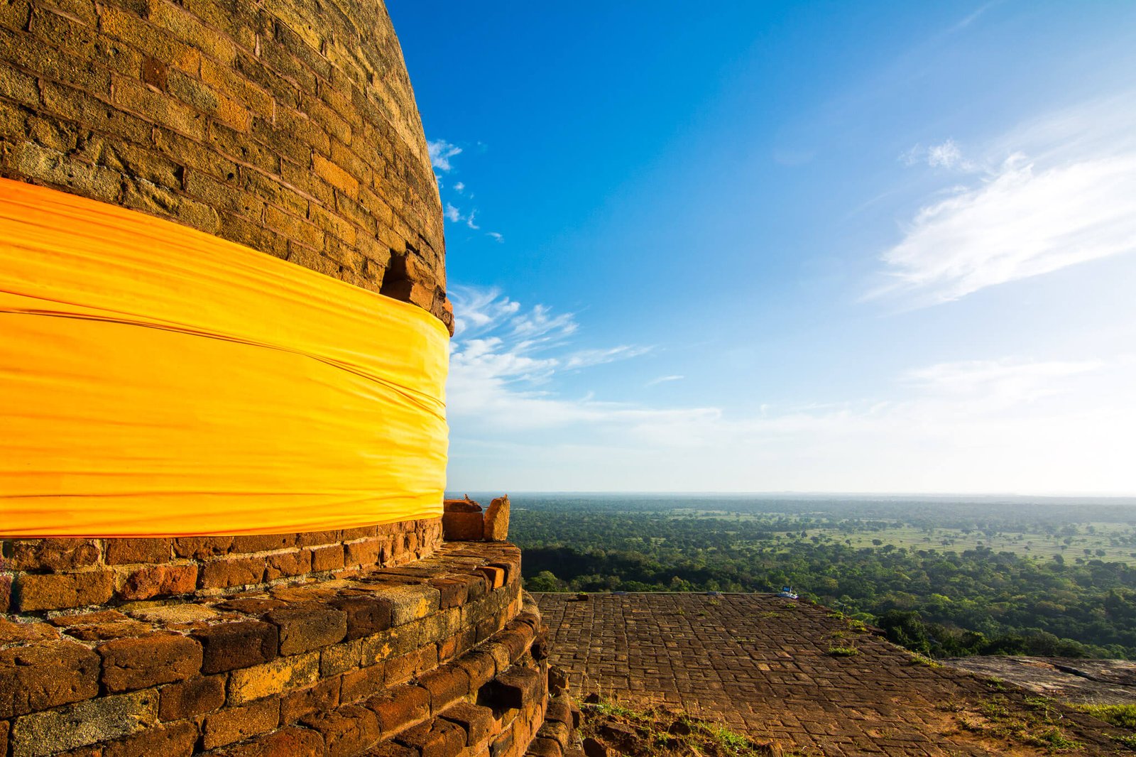 Things to do and see in Sri Lanka