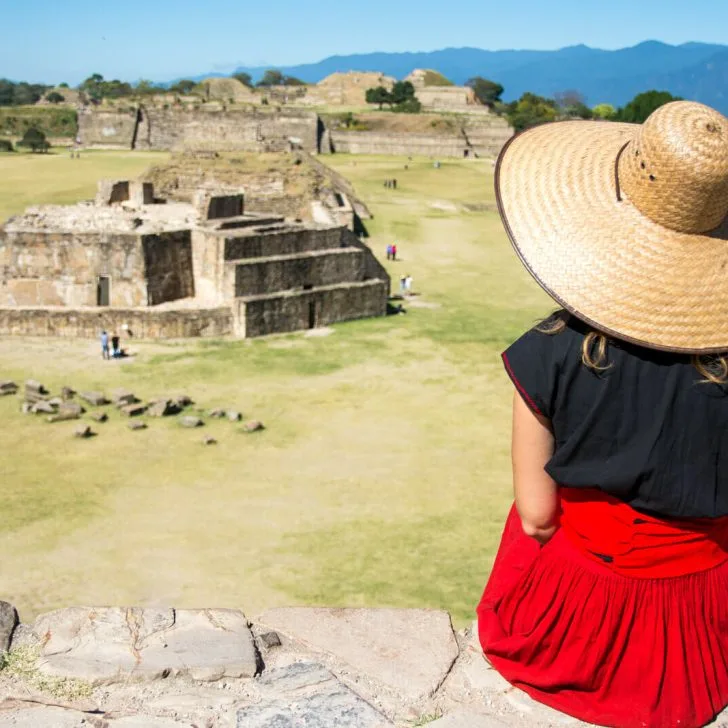 How to reach Monte Alban from Oaxaca City