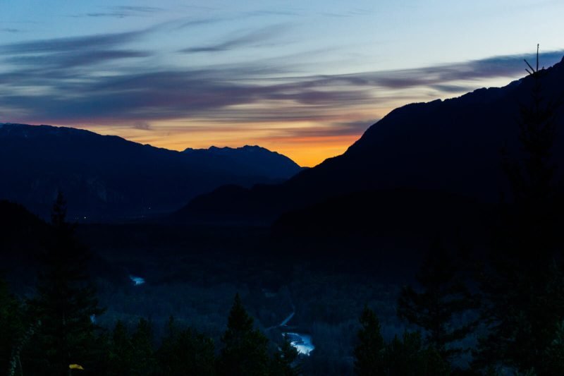 Sunset at the Paradise Valley Lookout, best photo stops on the sea to sky highway during winter