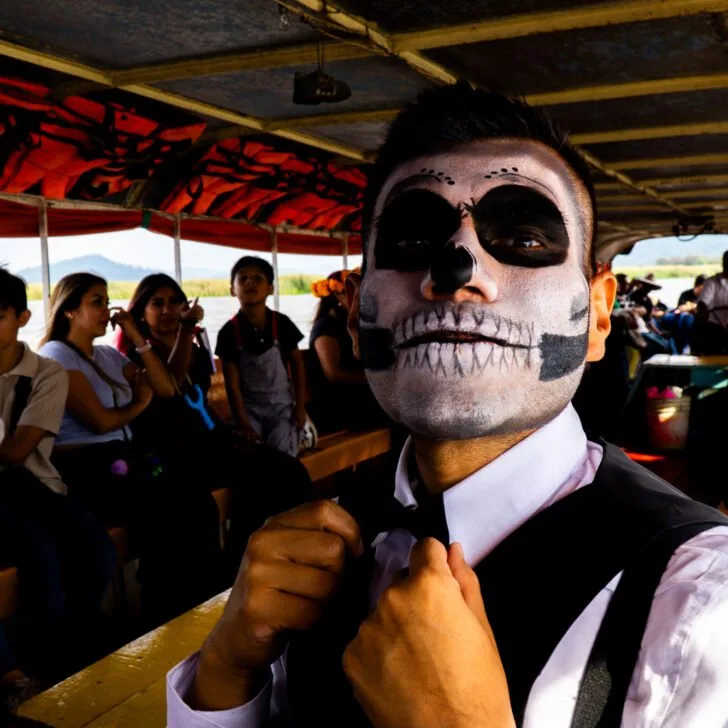 Traveling in Dia de Muertos