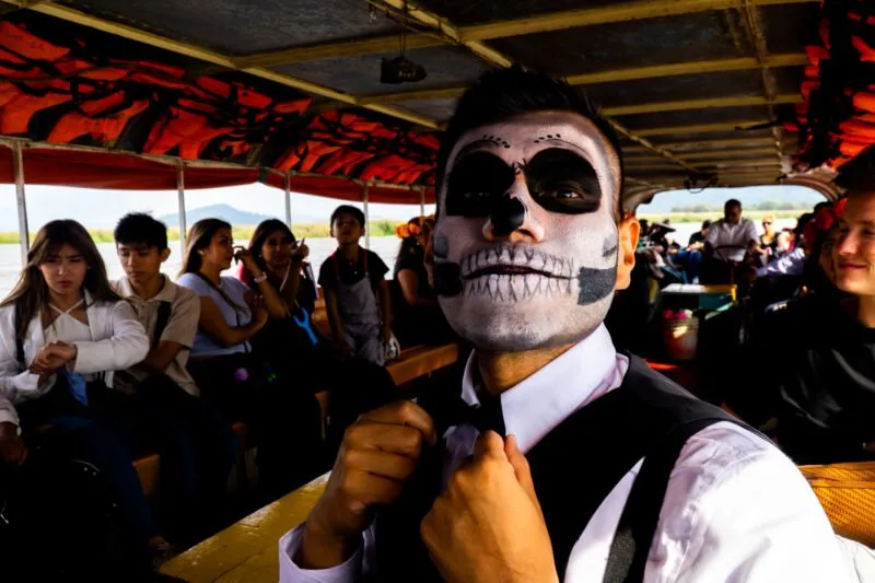 Traveling in Dia de Muertos